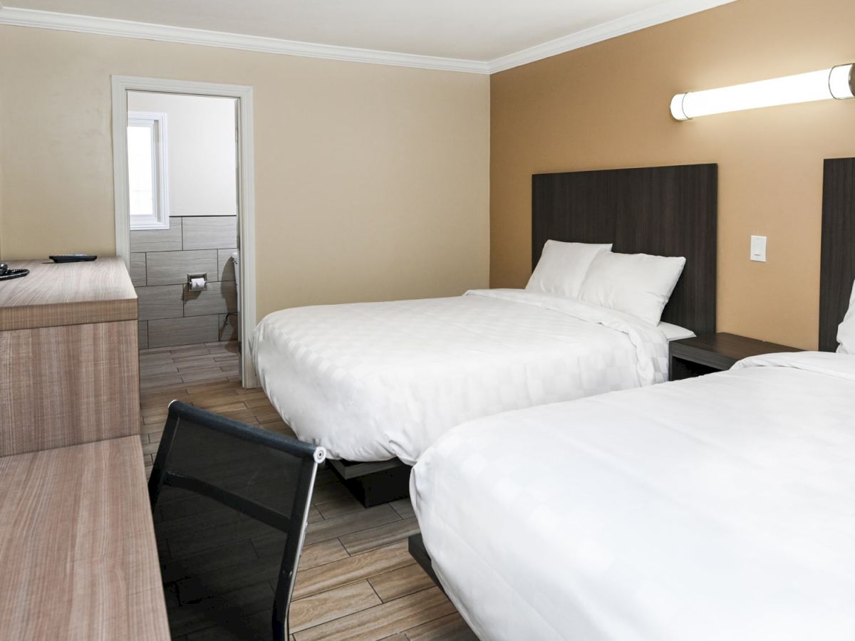 Sea Rock Inn - Long Beach