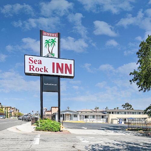 Sea Rock Inn - Long Beach